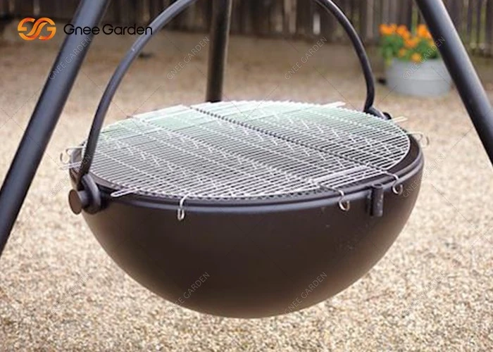 Gnee Garden tripod type bbq grill 38 Gnee Garden tripod type bbq grill 38