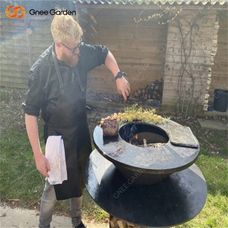Metal BBQ Grill Firepit Rusty Barbecue Grill