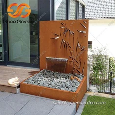 Цортен Стеел рибњак у дворишту